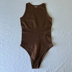OQQ Brown Ribbed High Neck Sleeveless Bodysuit Small Thong Back Ribbed Knit Top